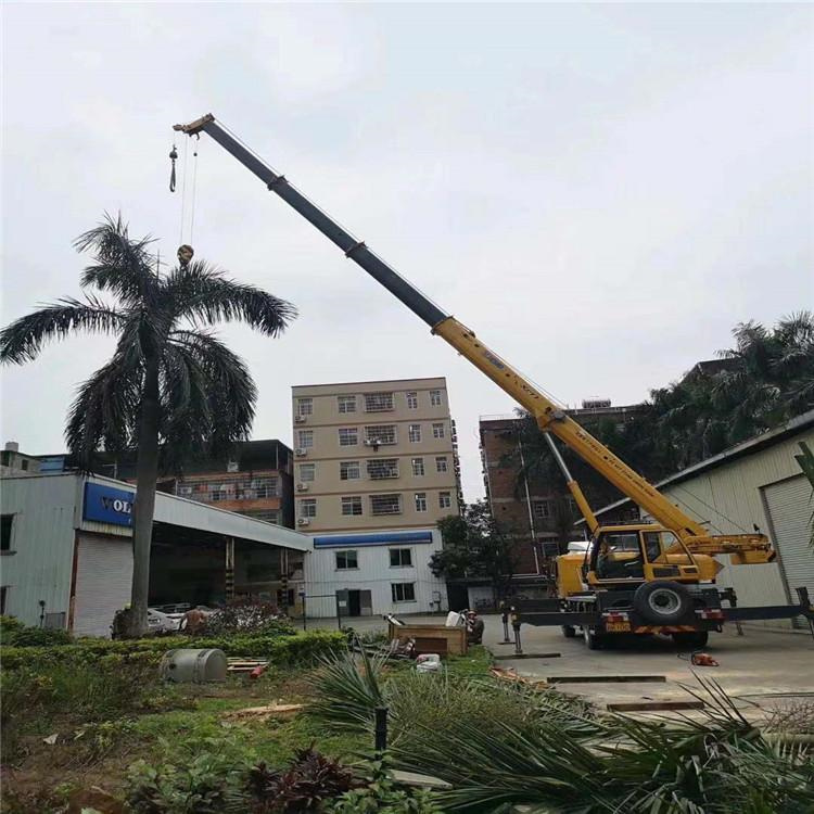 万安县12吨吊车出租一天的收费标准是什么