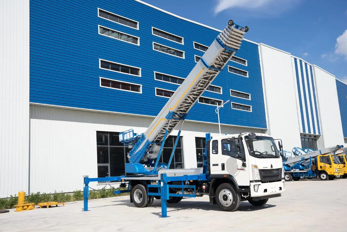 万安县小型云梯车上料车租赁多少钱